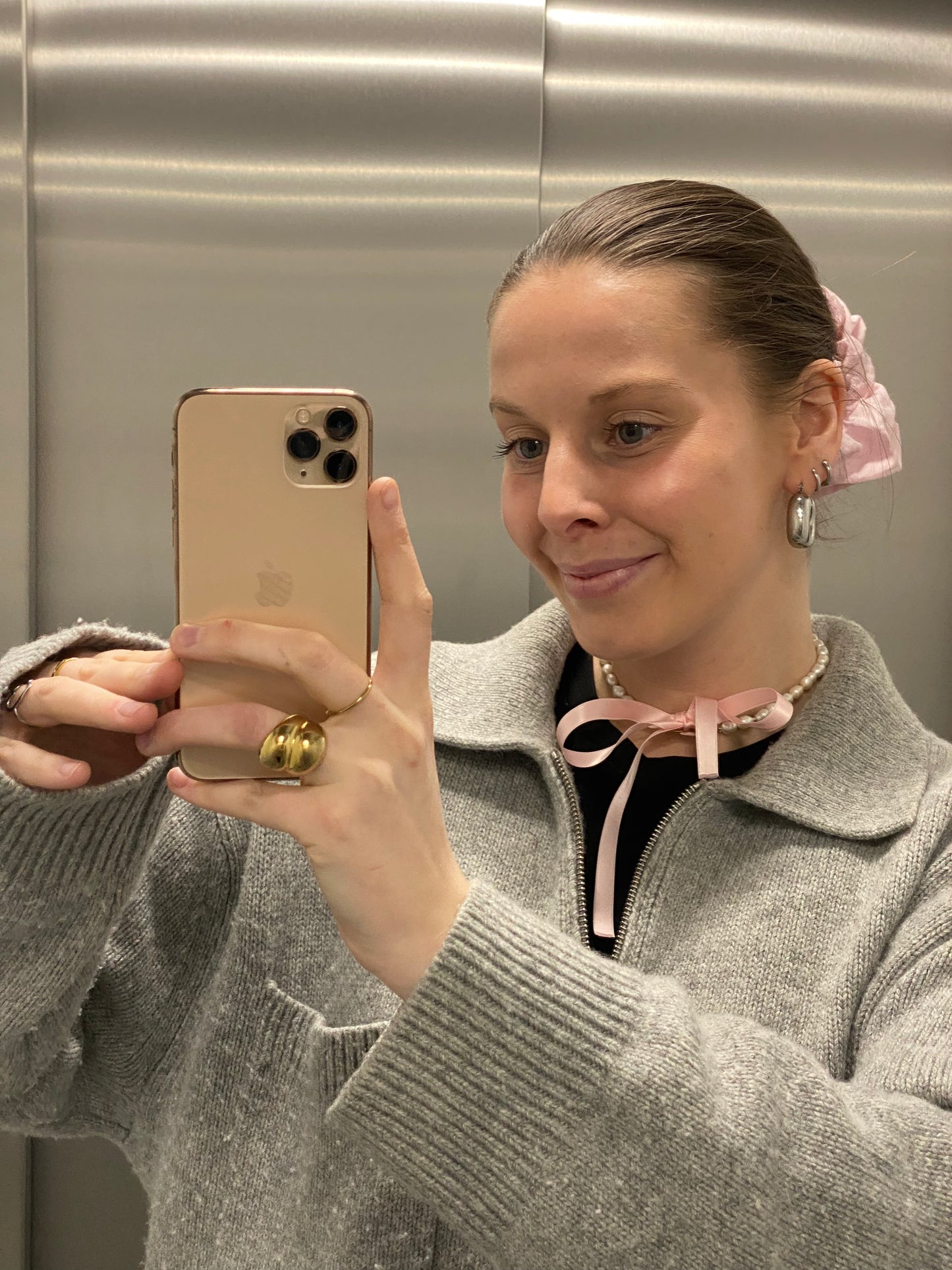 PINK BOW necklace