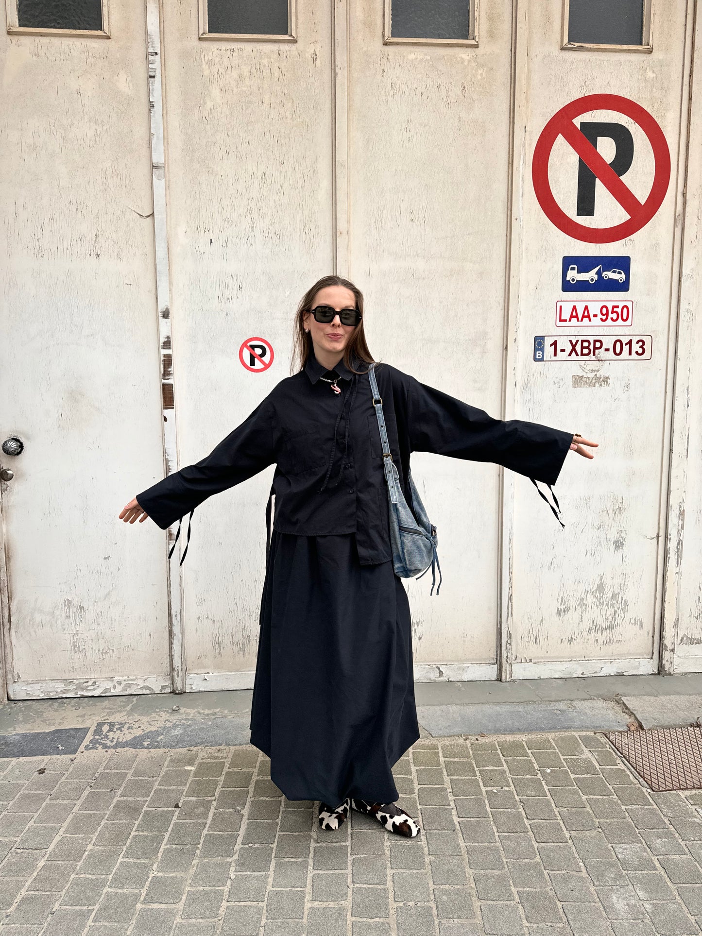 ASYMMETRICAL TRIPLE POCKET OVERSIZED SHIRT in black