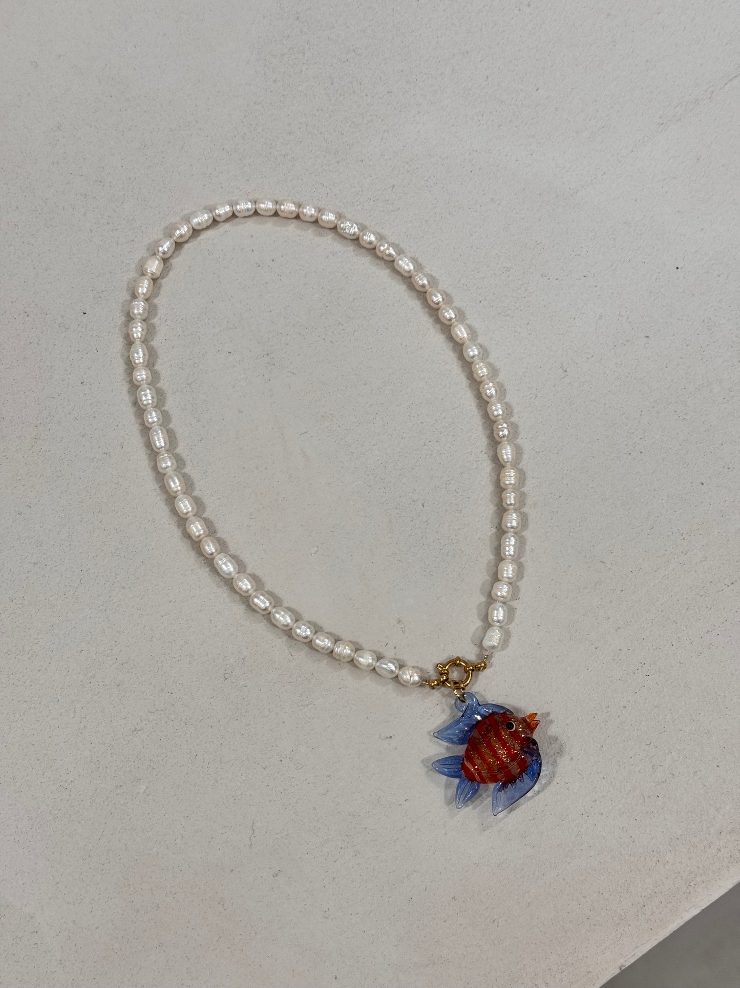 GLITTERY FISH necklace