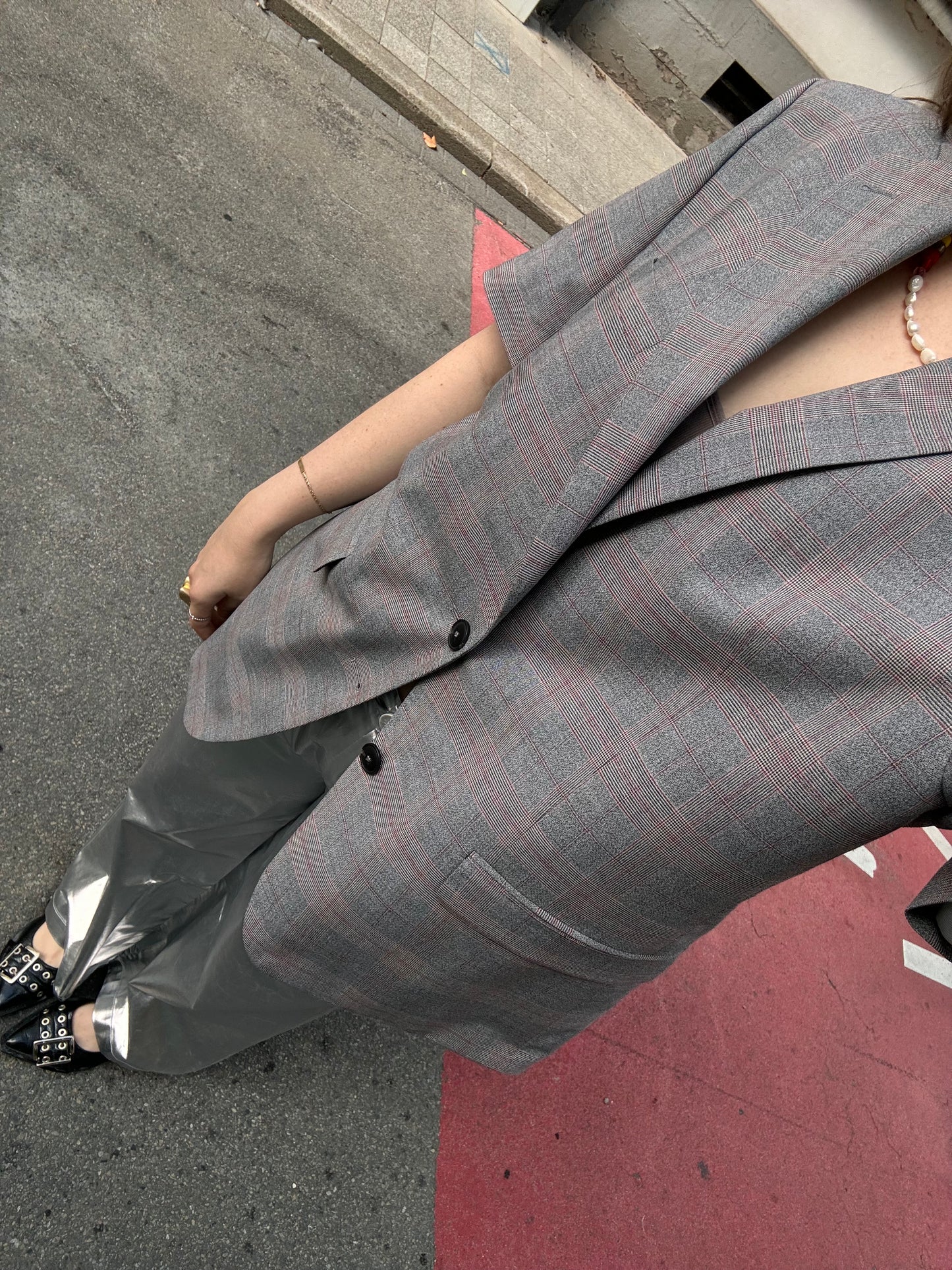 LA VESTE “À MANCHES COURTES,, upcycled blazer