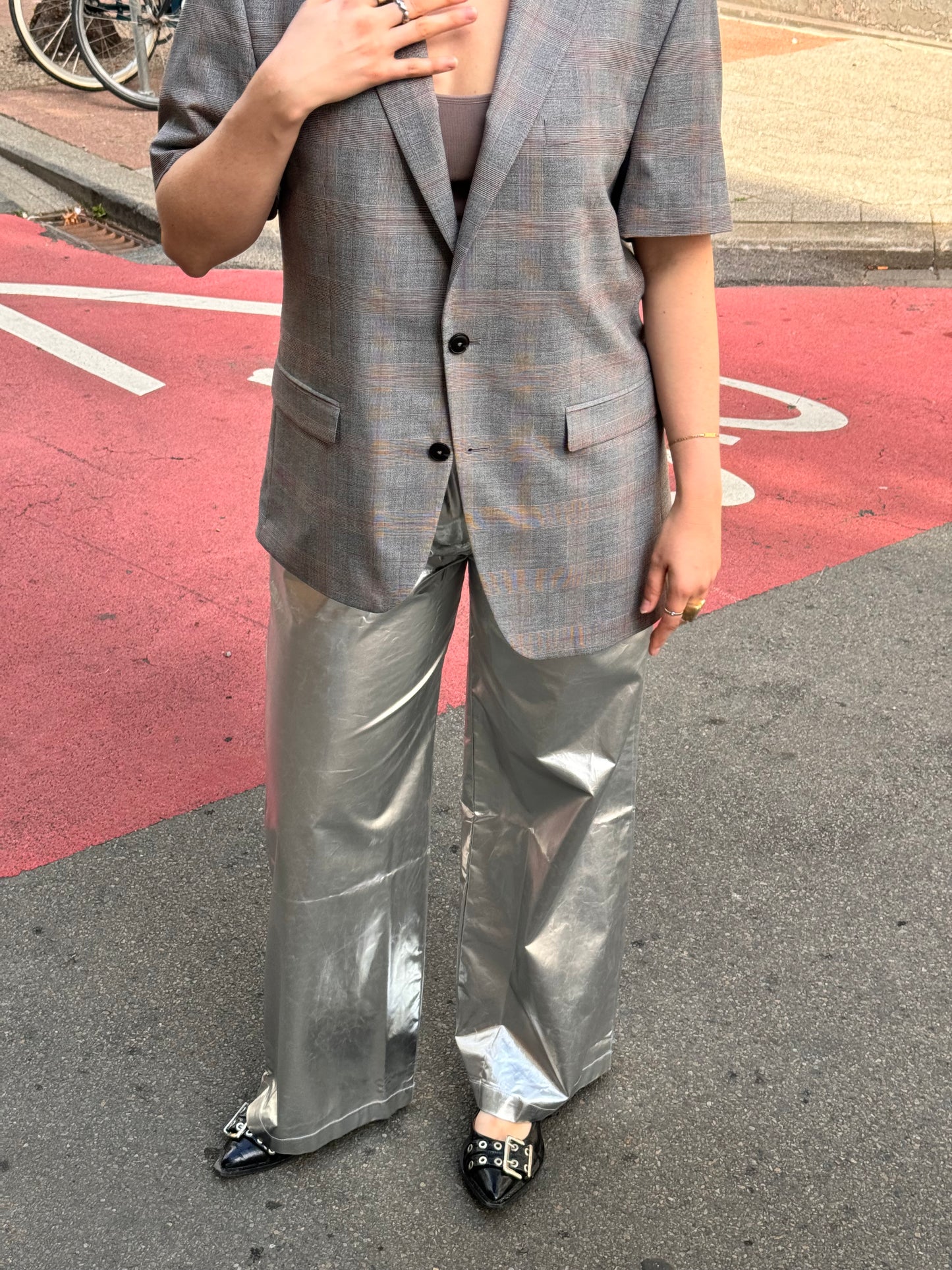 LA VESTE “À MANCHES COURTES,, upcycled blazer