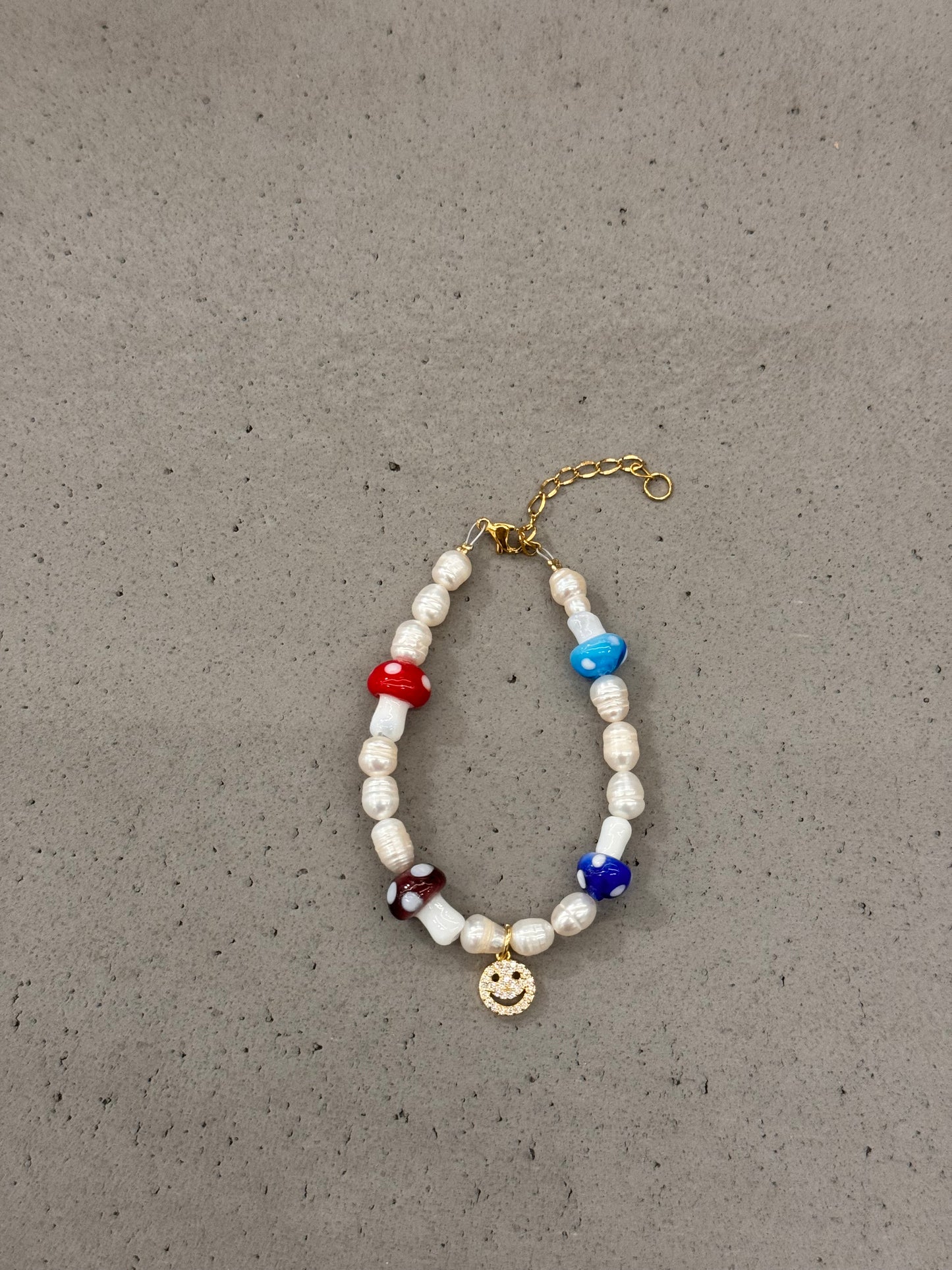 FUNKY SMILEY BRACELET