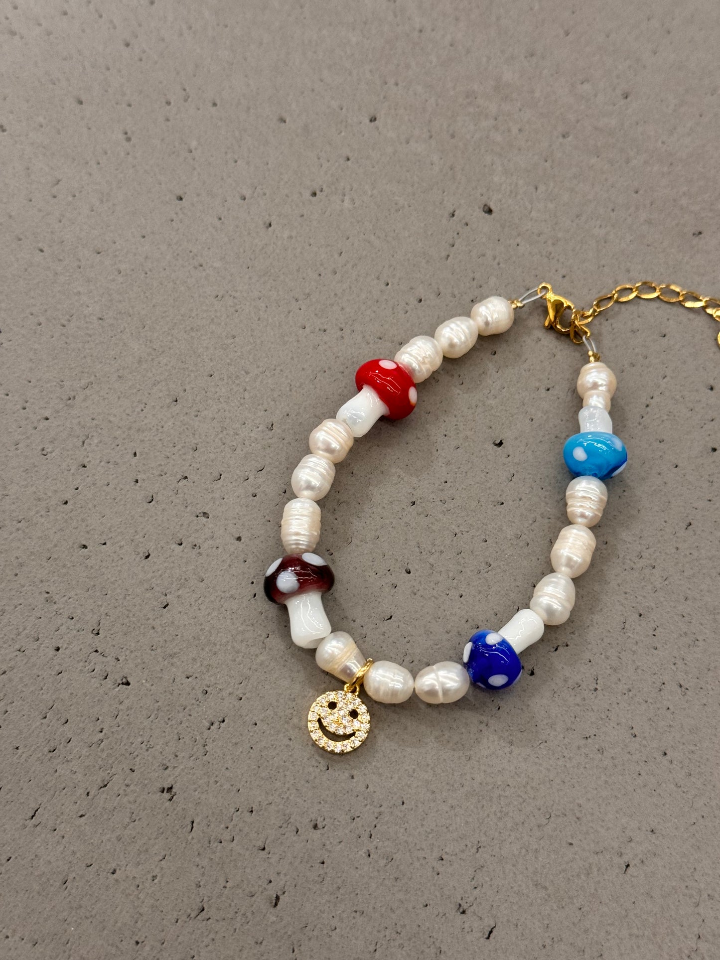 FUNKY SMILEY BRACELET