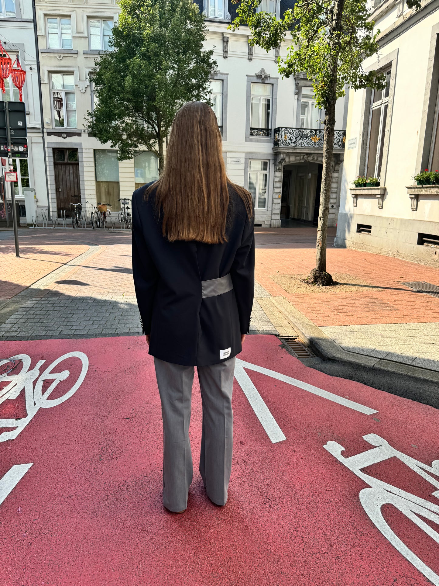 “LA VESTE ENVELOPPE,, upcycled blazer