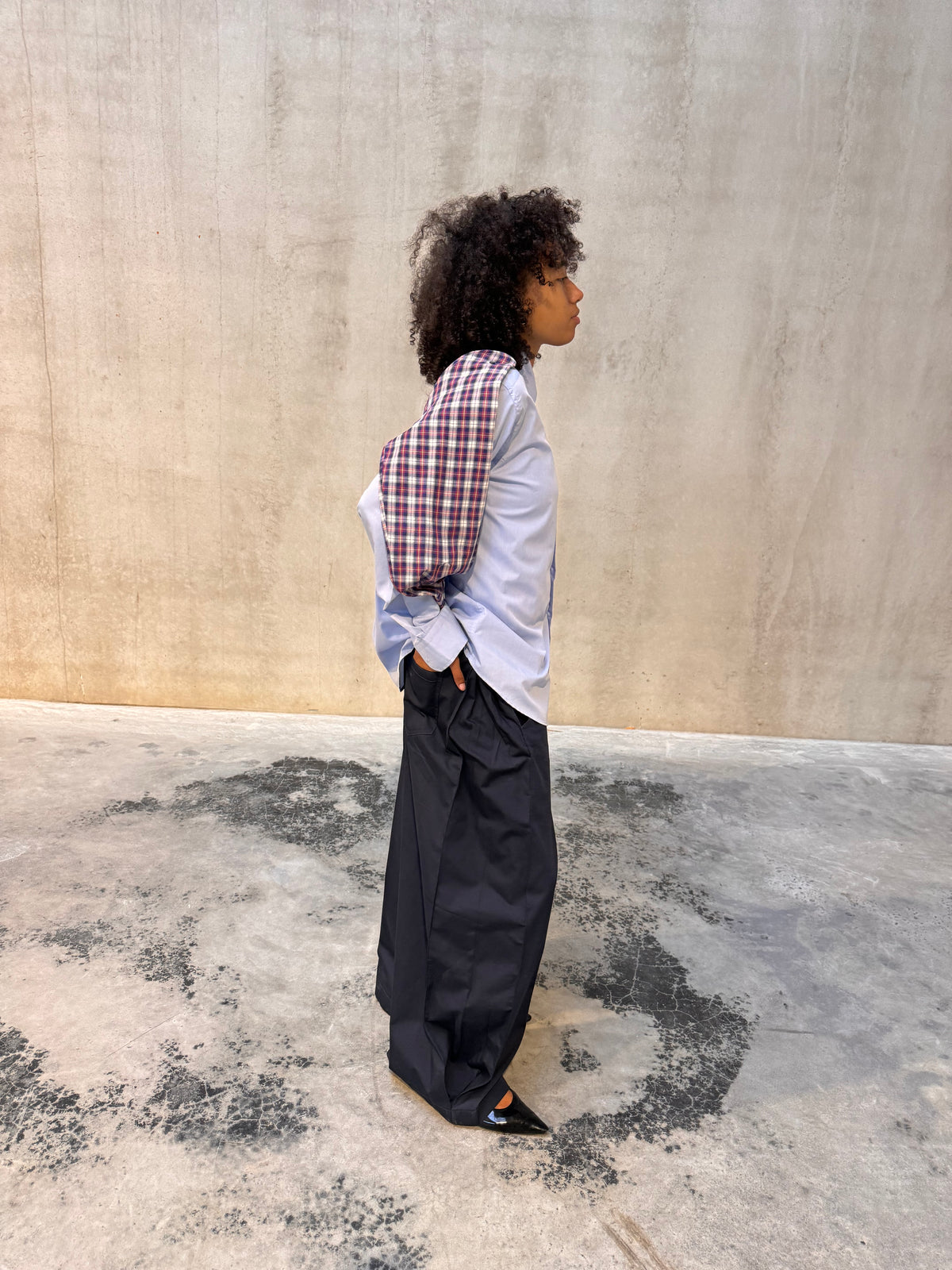 “DETACHABLE SLEEVE,, upcycled shirt