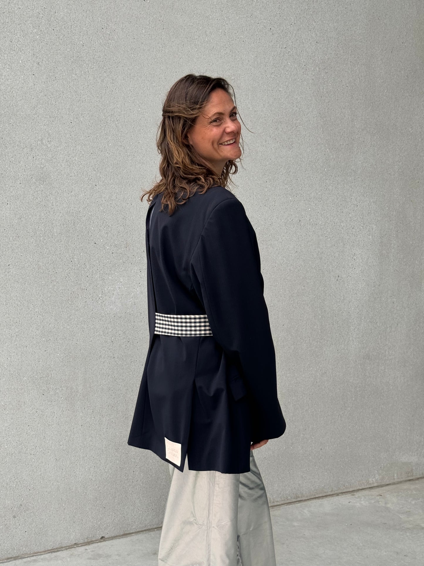 “LA VESTE ENVELOPPE,, upcycled blazer
