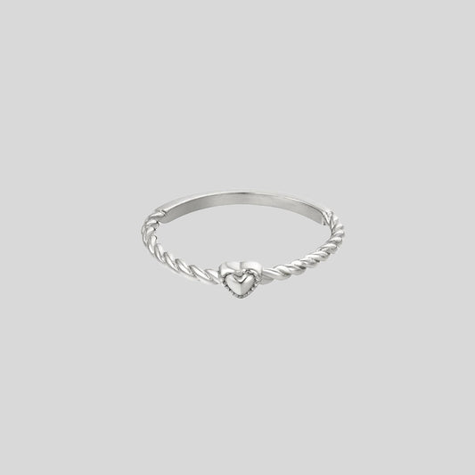 KNOTTED HEART ring