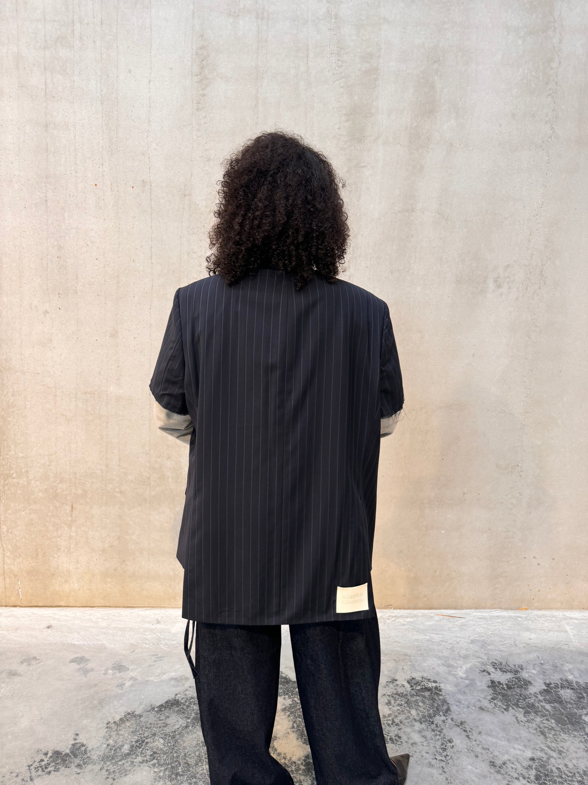 LA VESTE “À MANCHES COURTES” upcycled blazer