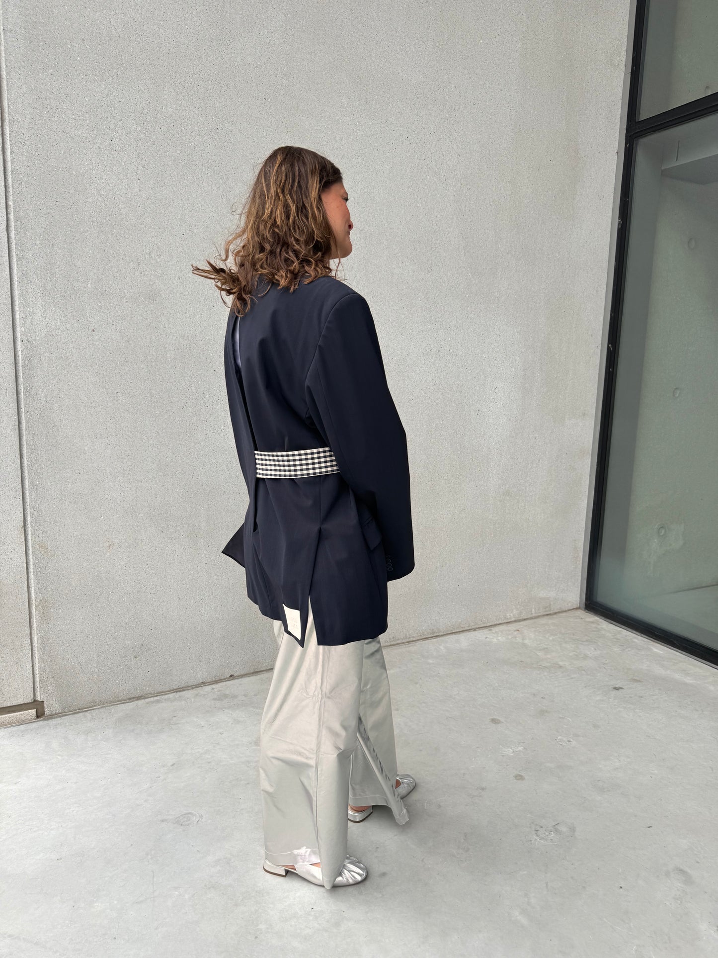 “LA VESTE ENVELOPPE,, upcycled blazer