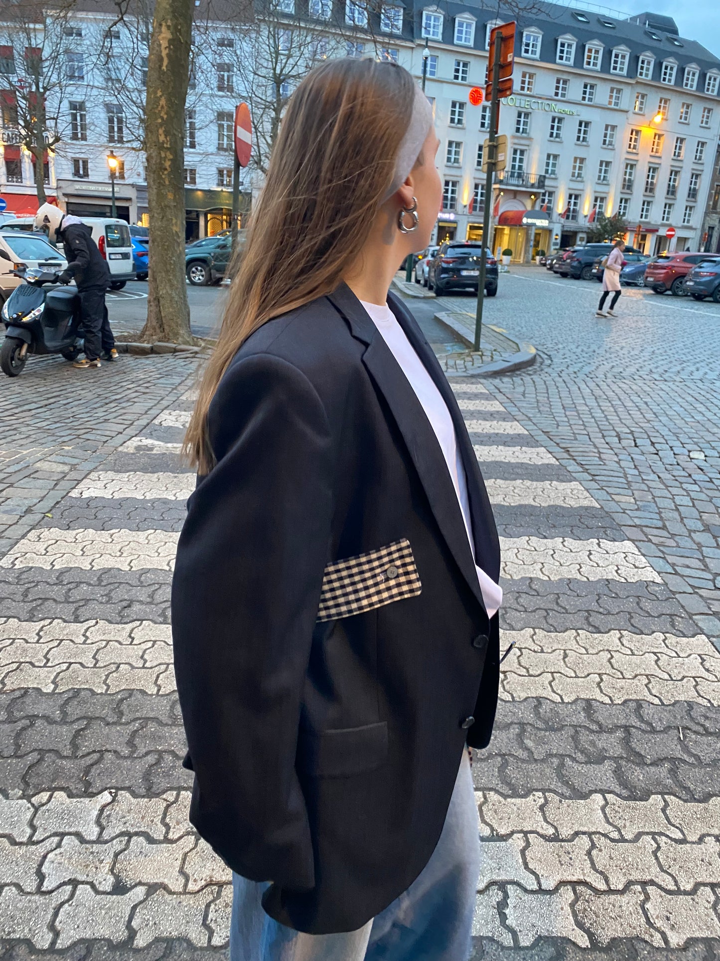 “LA VESTE ENVELOPPE,, upcycled blazer