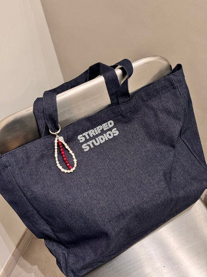 RED SMILING keychain/ bag charm