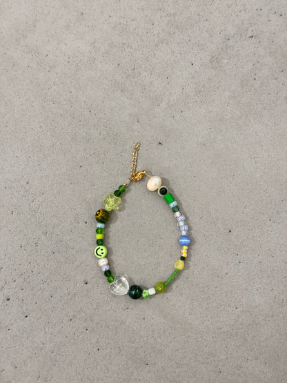 GREEN SMILEY BRACELET “jewelry kit,,