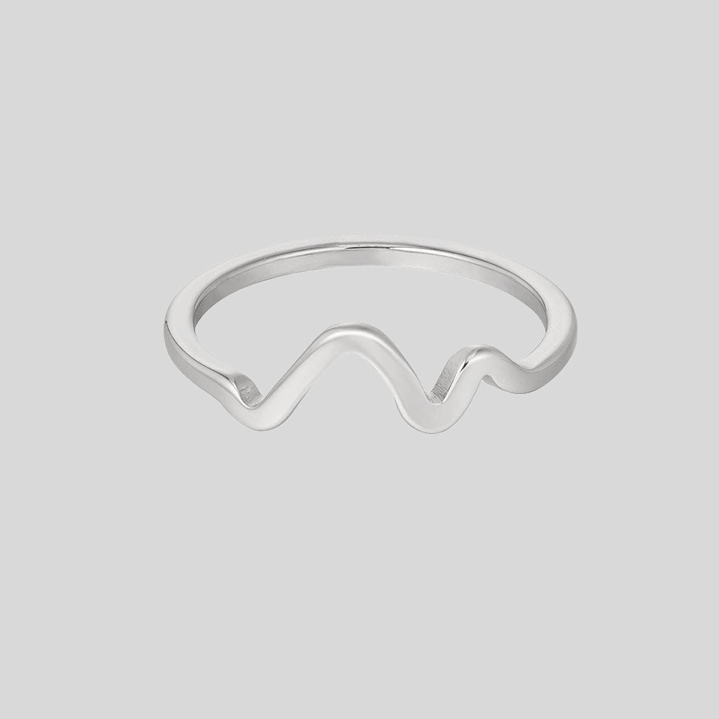 LITTLE WAVED ring