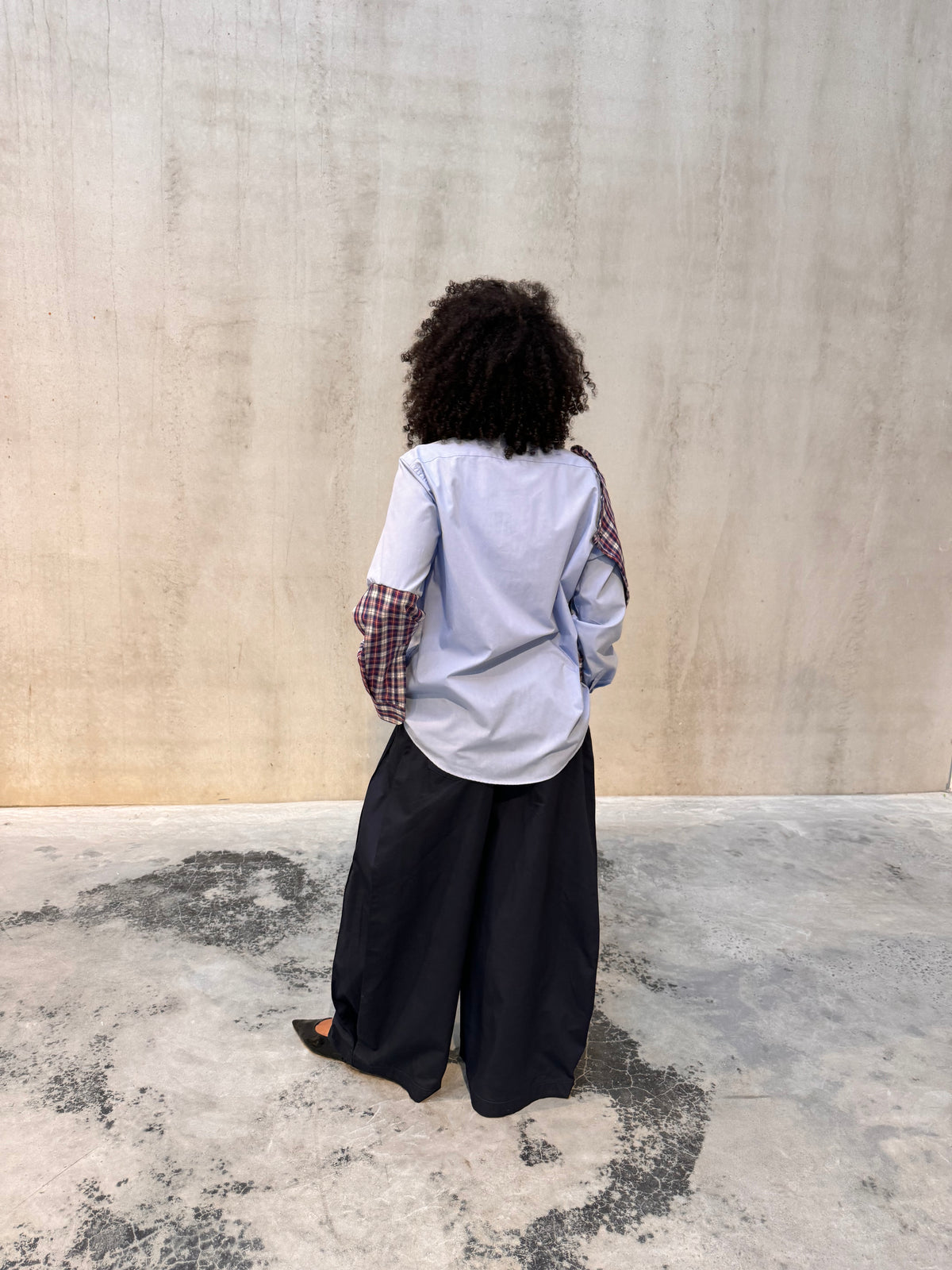 “DETACHABLE SLEEVE,, upcycled shirt
