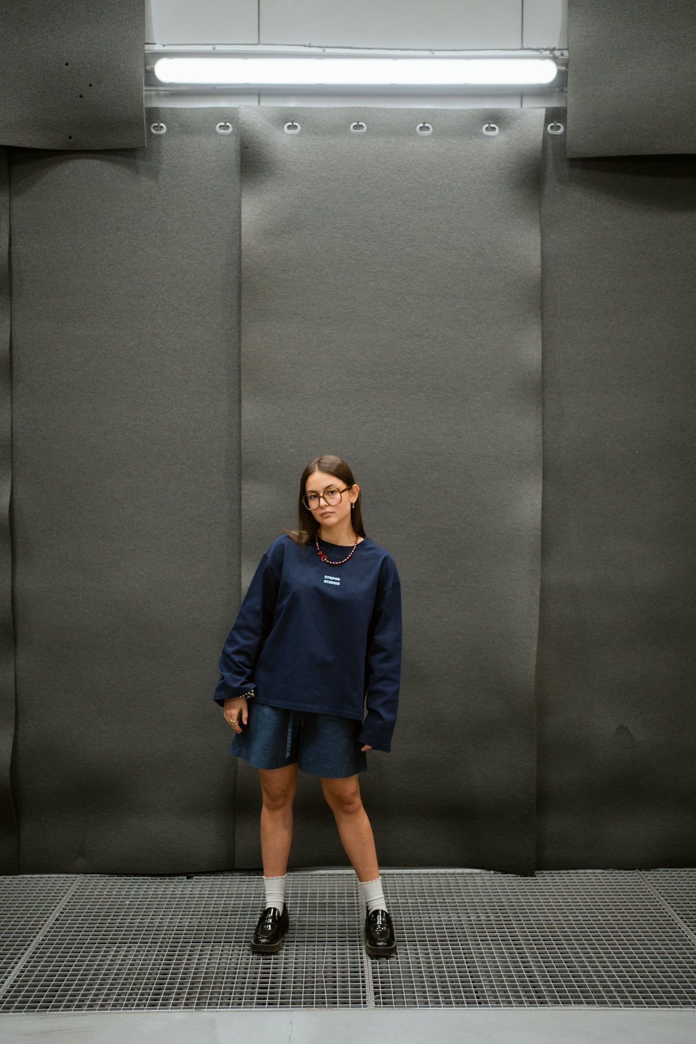 NAVY LONGSLEEVE LOGO