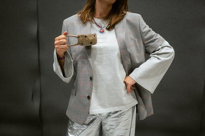 LA VESTE “À MANCHES COURTES,, upcycled blazer