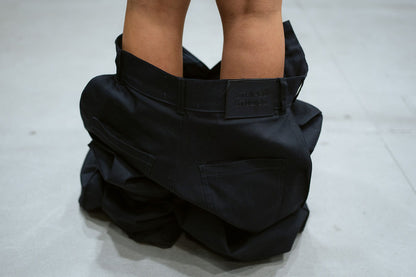 NAVY PLEATED TROUSERS