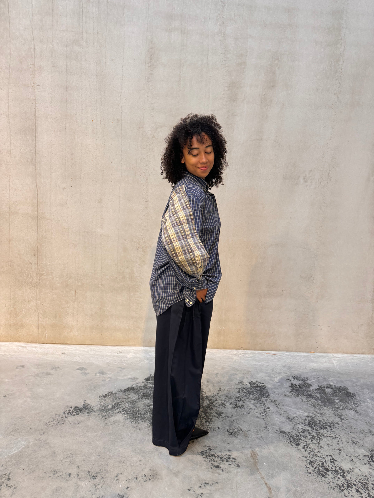 “DETACHABLE SLEEVE,, upcycled shirt