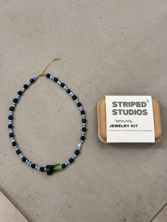 “PAKSOY NECKLACE,, jewelry kit