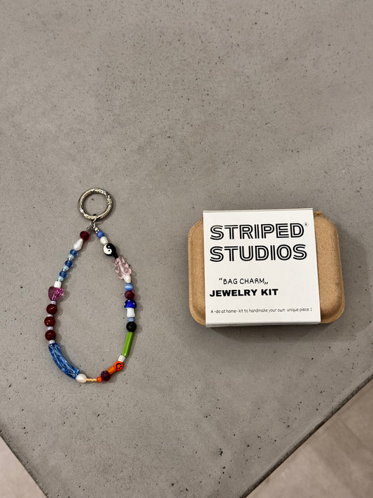 “FUNKY HEART,, small bag charm/ keychain kit