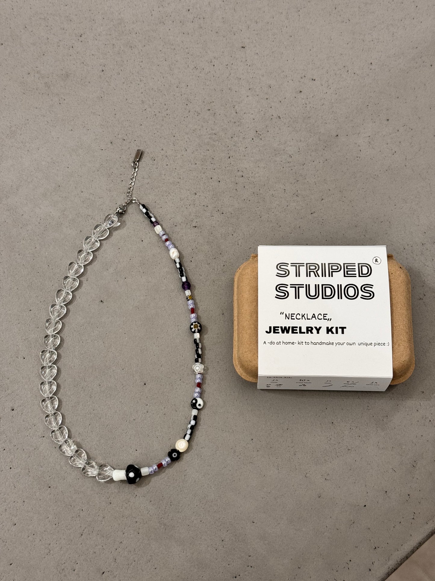 “BLACK MUSHROOM NECKLACE,, jewelry kit