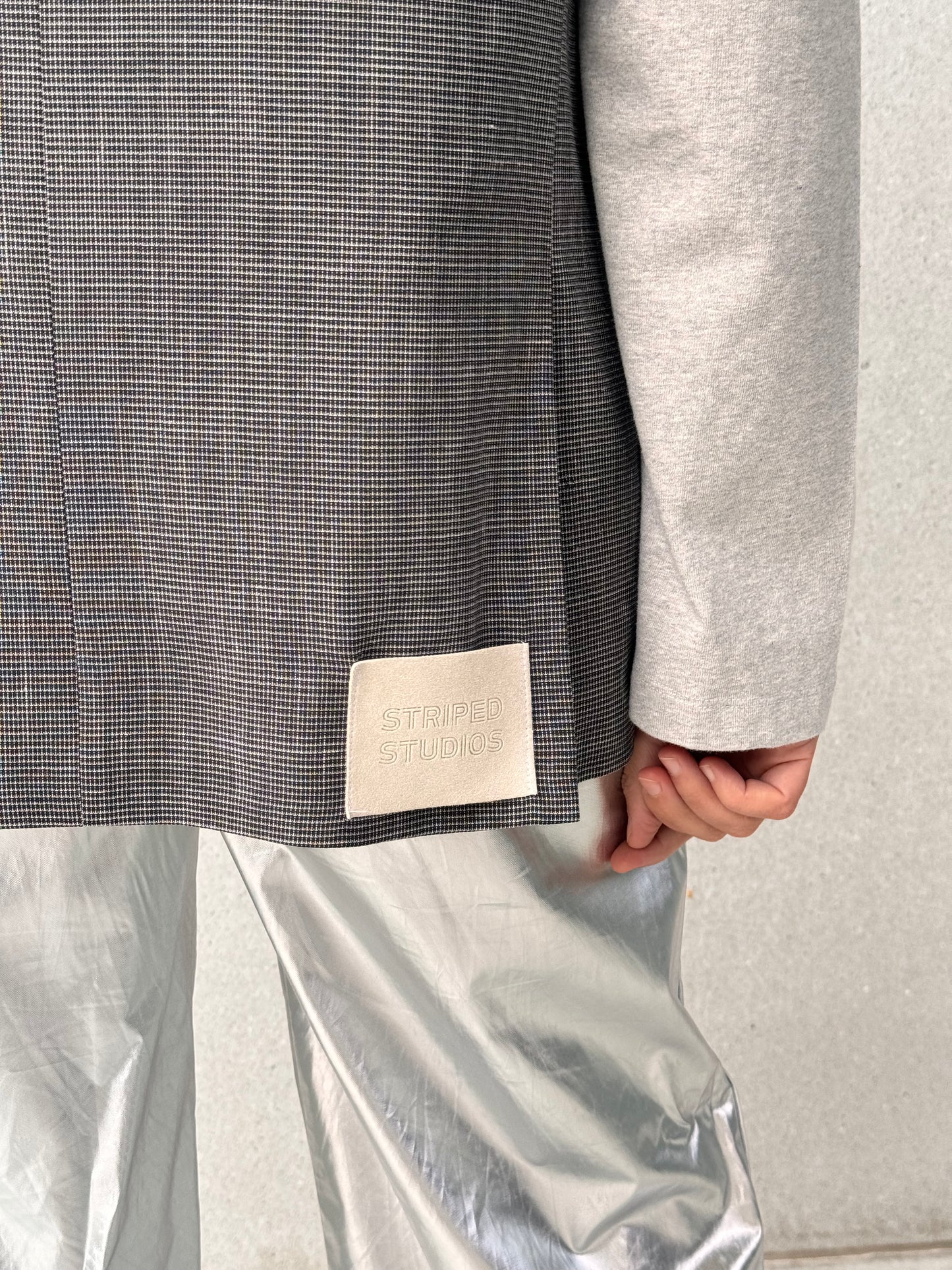 LA VESTE “À MANCHES COURTES” upcycled blazer