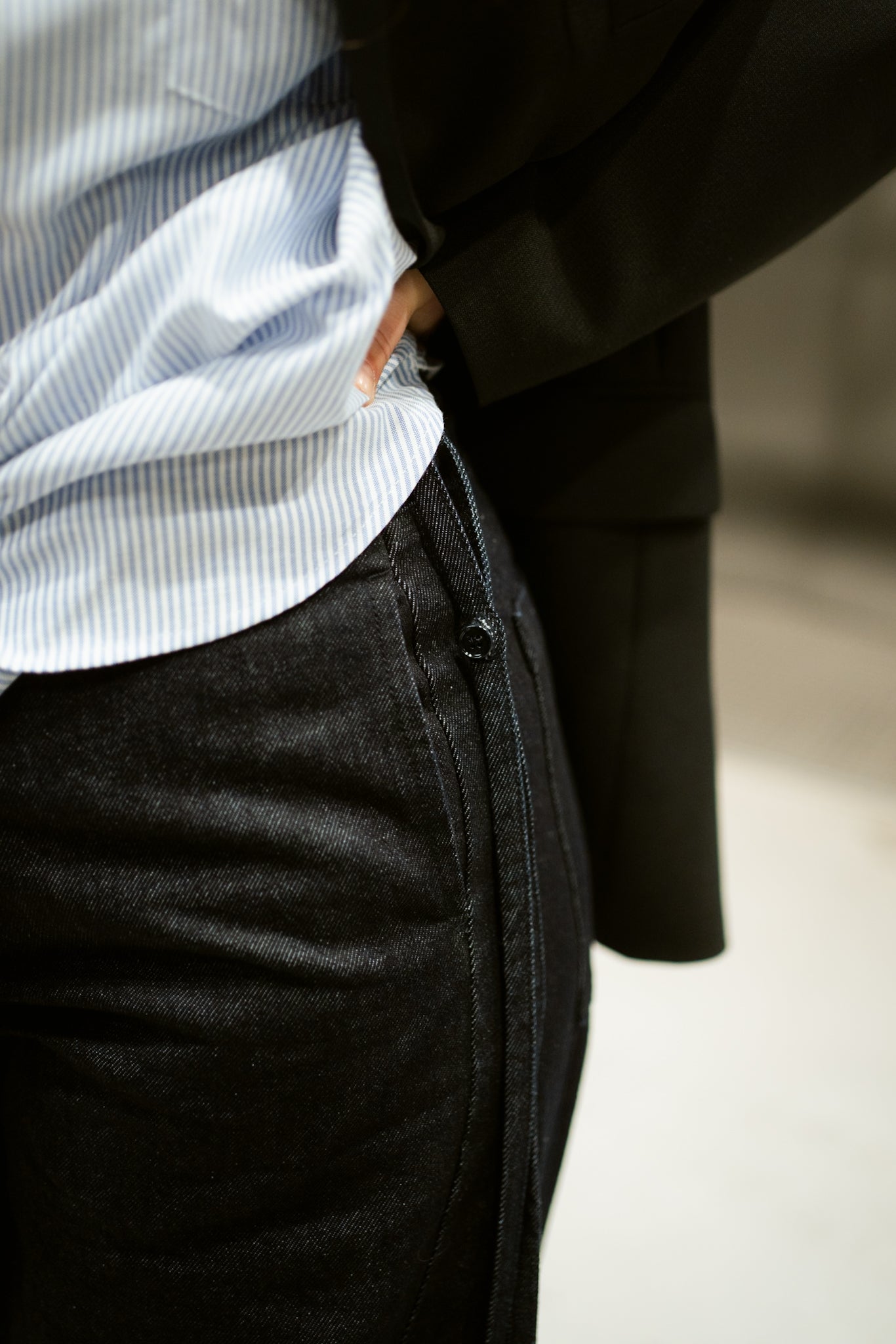 DRAWSTRING BARREL JEANS