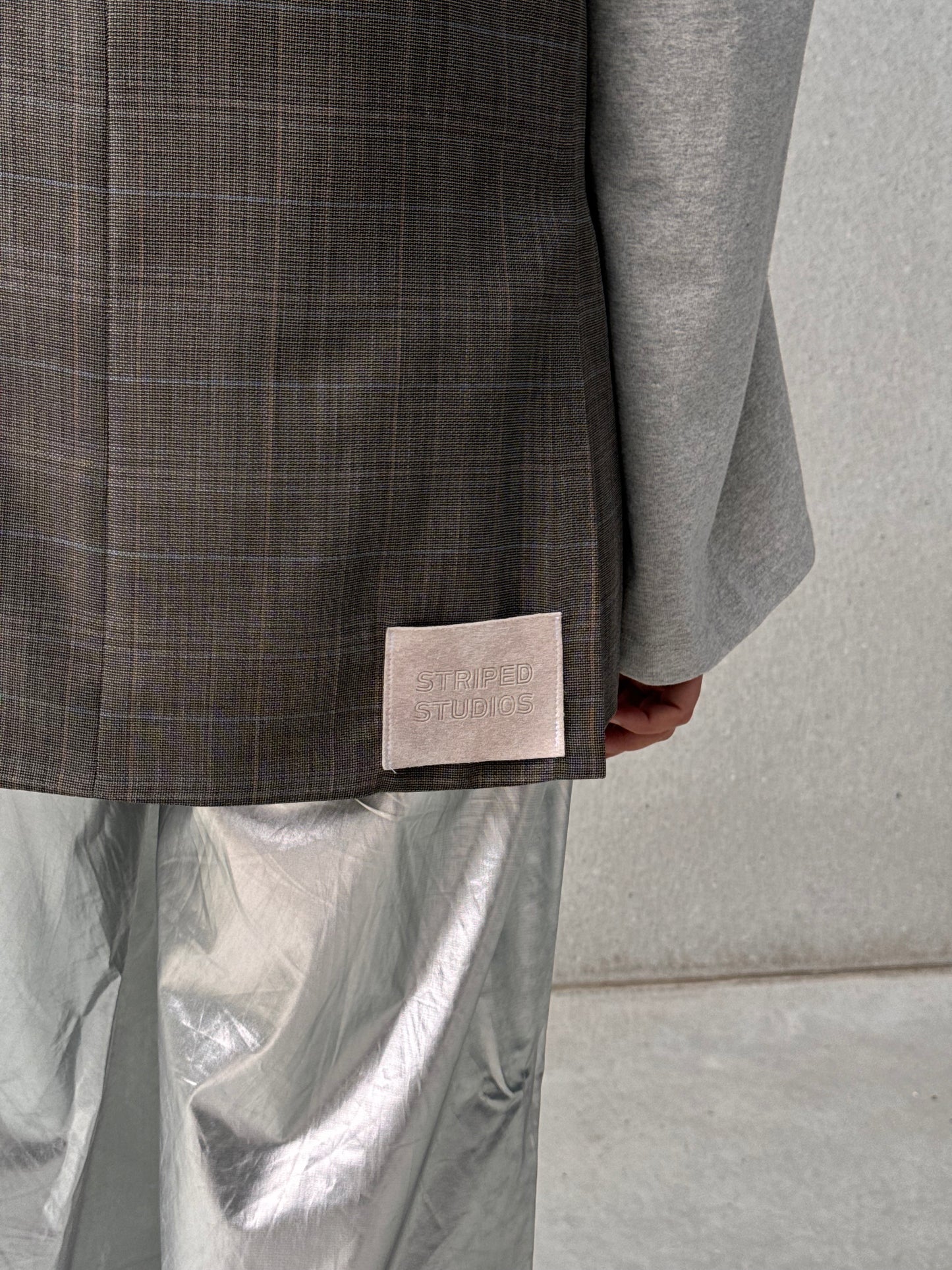 LA VESTE “À MANCHES COURTES” upcycled blazer