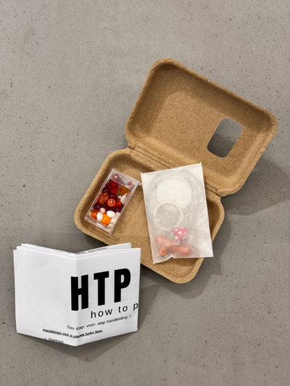 “STRAWBERRY HEARTS,, small bag charm/ keychain