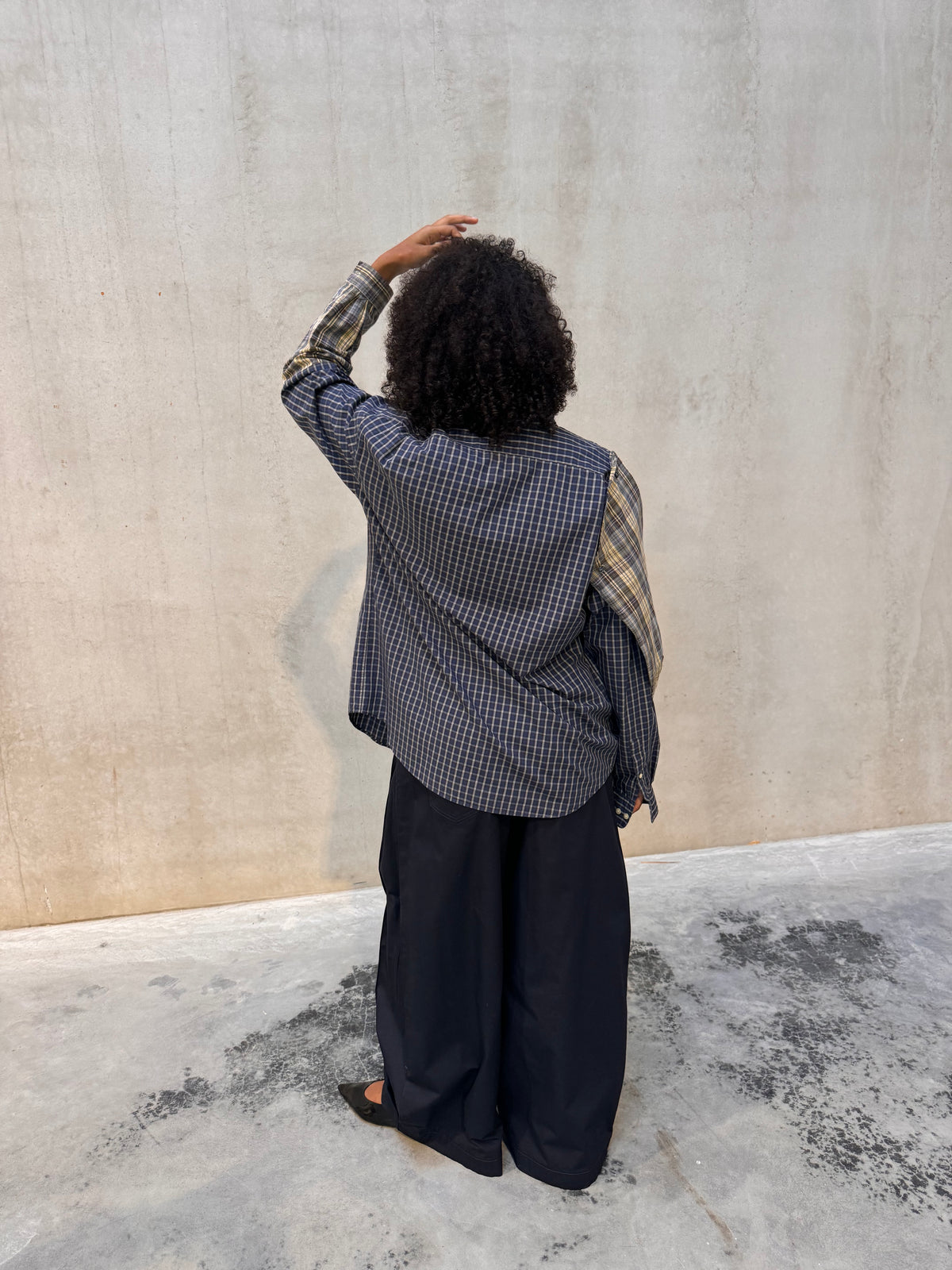 “DETACHABLE SLEEVE,, upcycled shirt