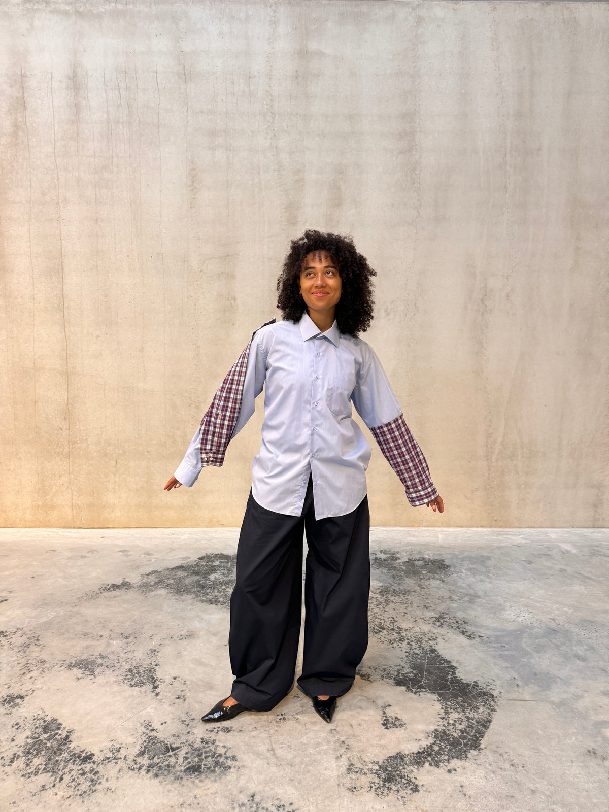 “DETACHABLE SLEEVE,, upcycled shirt