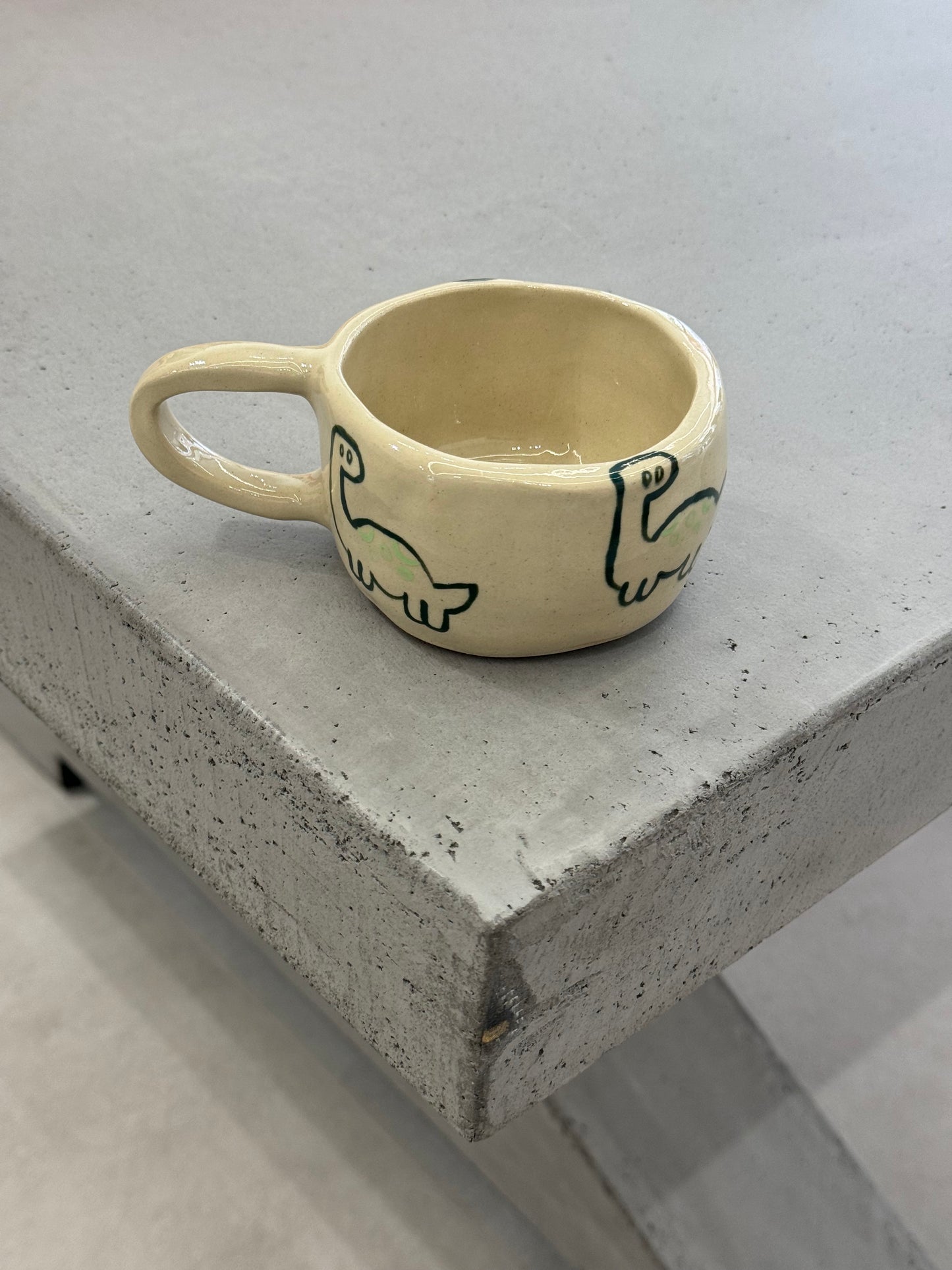 SMALL DINO MUG