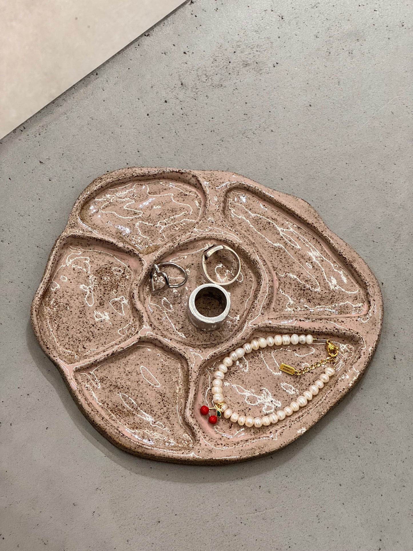 CHUNKY JEWELRY PLATE